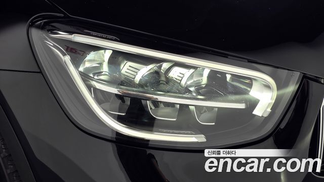 Mercedes-Benz GLC-Class 2021 — photo 8