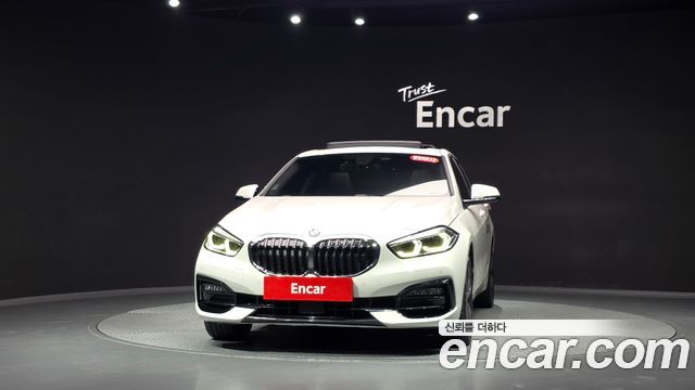 BMW 1-Series 2020 — photo 3