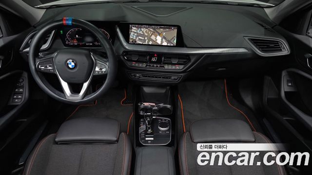 BMW 1-Series 2020 — photo 10
