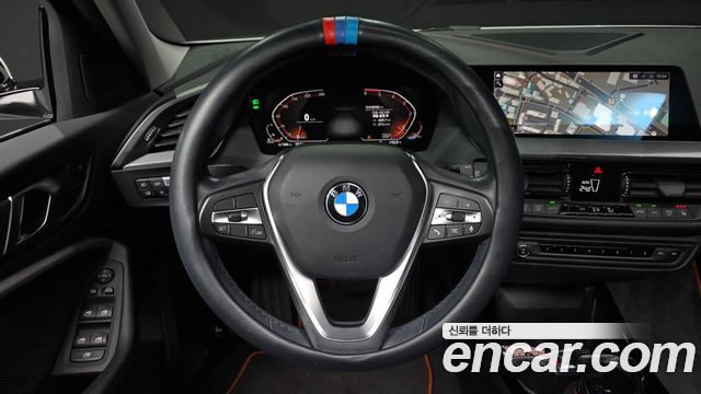 BMW 1-Series 2020 — photo 19