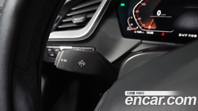 BMW 1-Series 2020 — photo 23