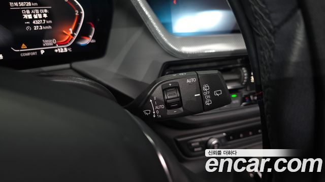 BMW 1-Series 2020 — photo 24