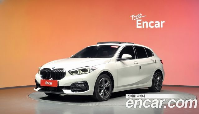 BMW 1-Series 2020 — photo 1