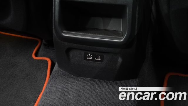 BMW 1-Series 2020 — photo 28