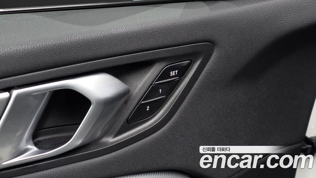 BMW 1-Series 2020 — photo 29