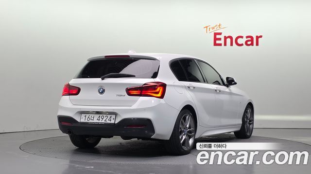 BMW 1-Series 2018 — photo 2