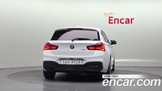 BMW 1-Series 2018 — photo 4