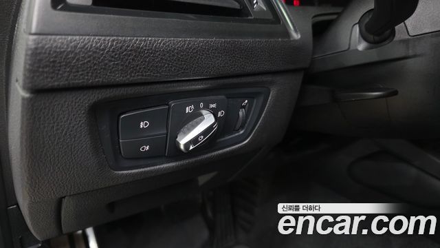 BMW 1-Series 2018 — photo 18