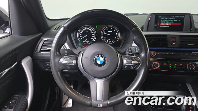 BMW 1-Series 2018 — photo 19