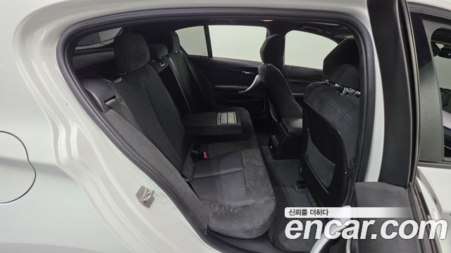 BMW 1-Series 2018 — photo 24