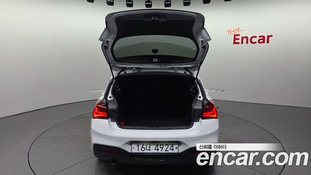 BMW 1-Series 2018 — photo 25