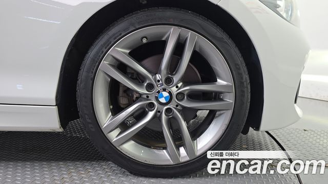 BMW 1-Series 2018 — photo 7
