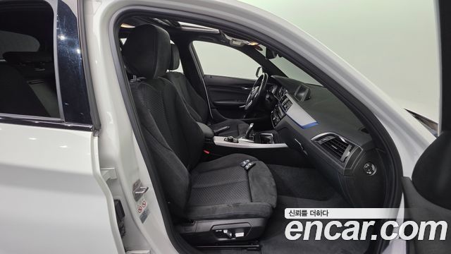 BMW 1-Series 2018 — photo 16