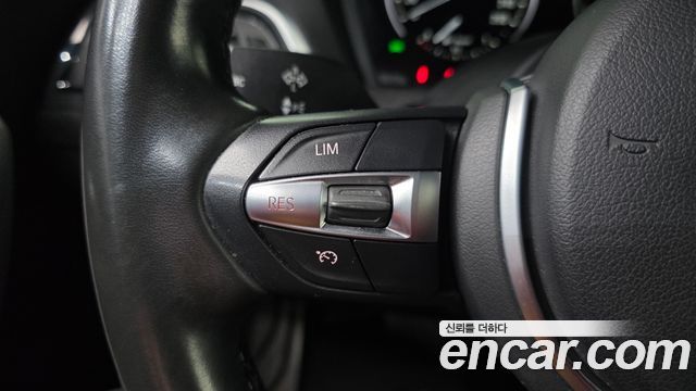 BMW 1-Series 2018 — photo 30