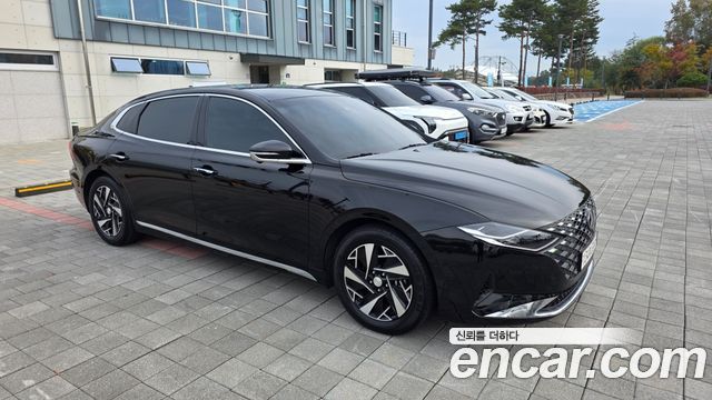 Hyundai Grandeur 2023 — photo 9