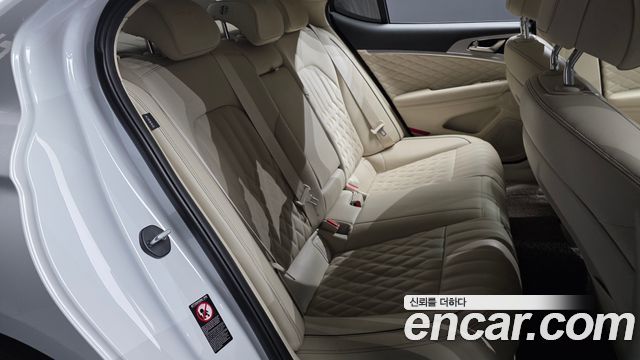 Genesis G70 2020 — photo 18