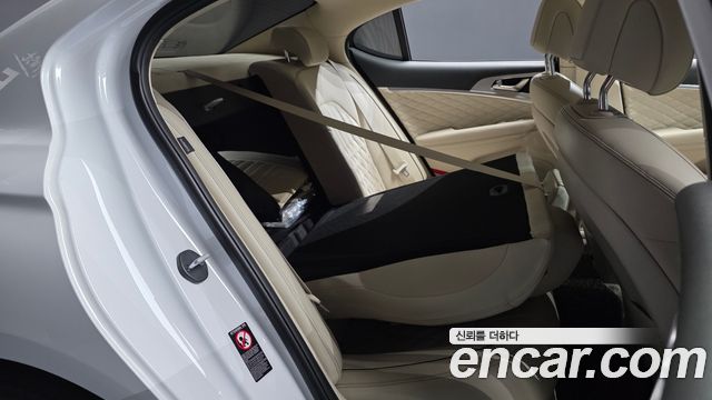 Genesis G70 2020 — photo 19