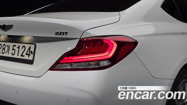 Genesis G70 2020 — photo 9