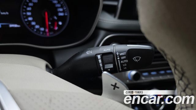 Genesis G70 2020 — photo 27