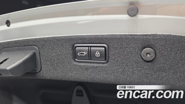 Genesis G70 2020 — photo 31