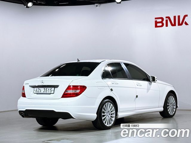 Mercedes-Benz C-Class 2014 — photo 2
