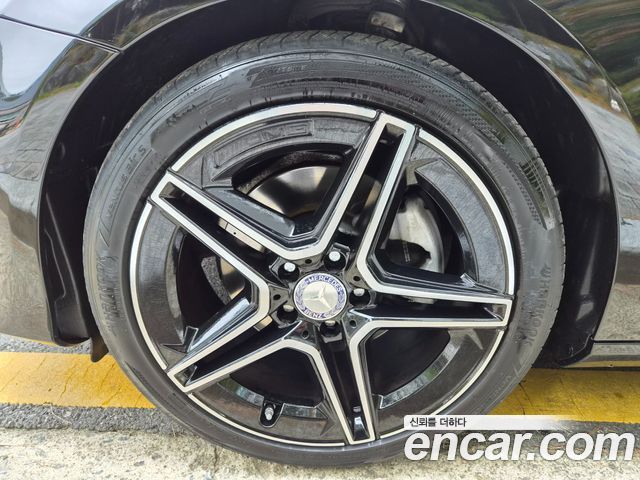 Mercedes-Benz E-Class 2017 — photo 5
