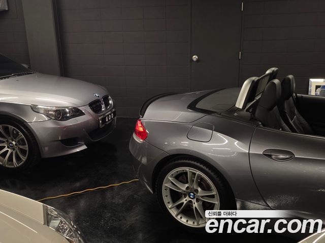 BMW Z4 2009 — photo 3