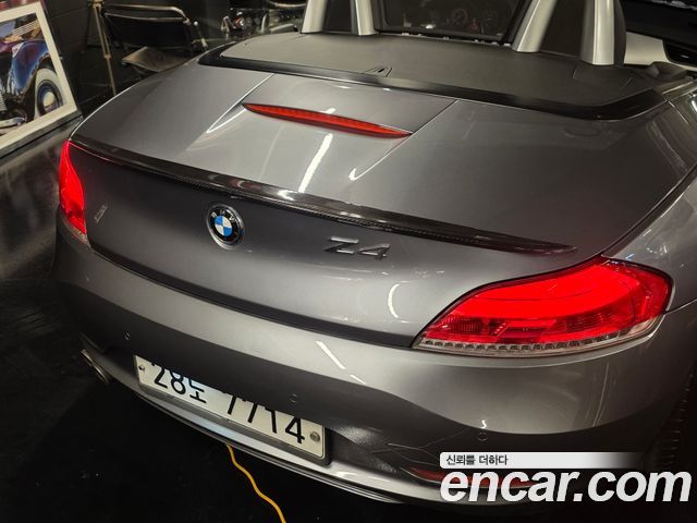BMW Z4 2009 — photo 13