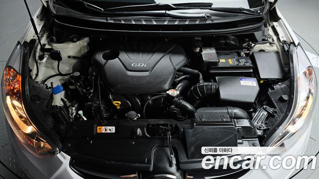 Hyundai AVANTE 2014 — photo 6