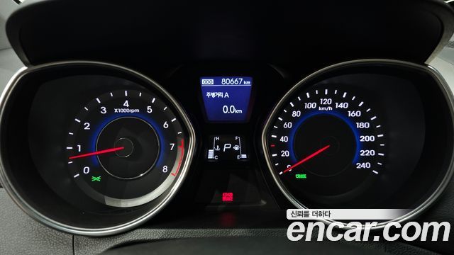 Hyundai AVANTE 2014 — photo 8