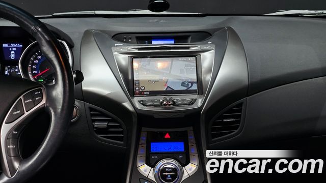 Hyundai AVANTE 2014 — photo 14