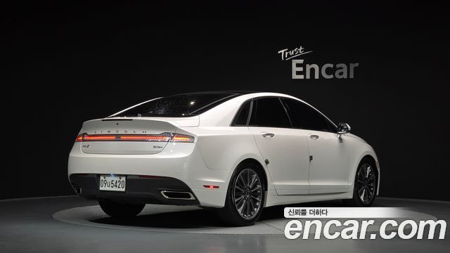 Lincoln MKZ 2016 — photo 2