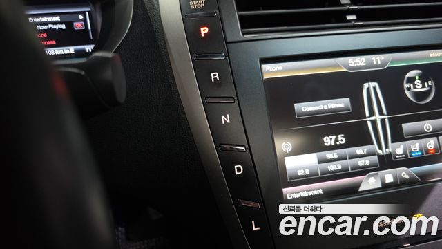 Lincoln MKZ 2016 — photo 9
