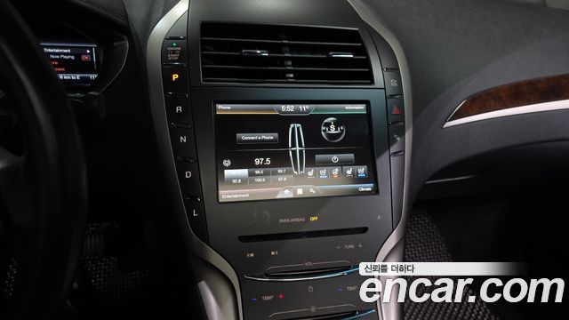 Lincoln MKZ 2016 — photo 14