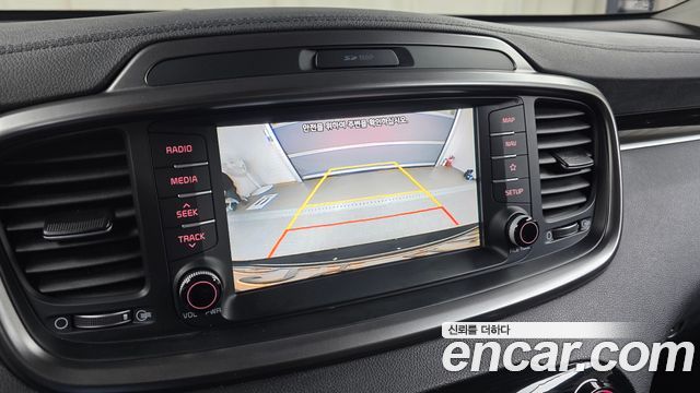 Kia Sorento 2018 — photo 21