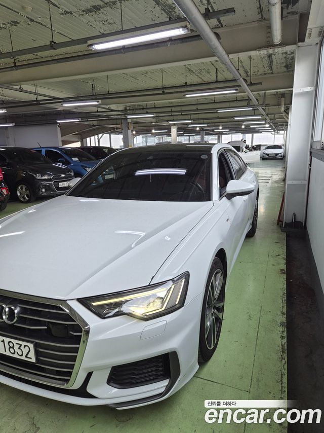 Audi A6 2023 — photo 1