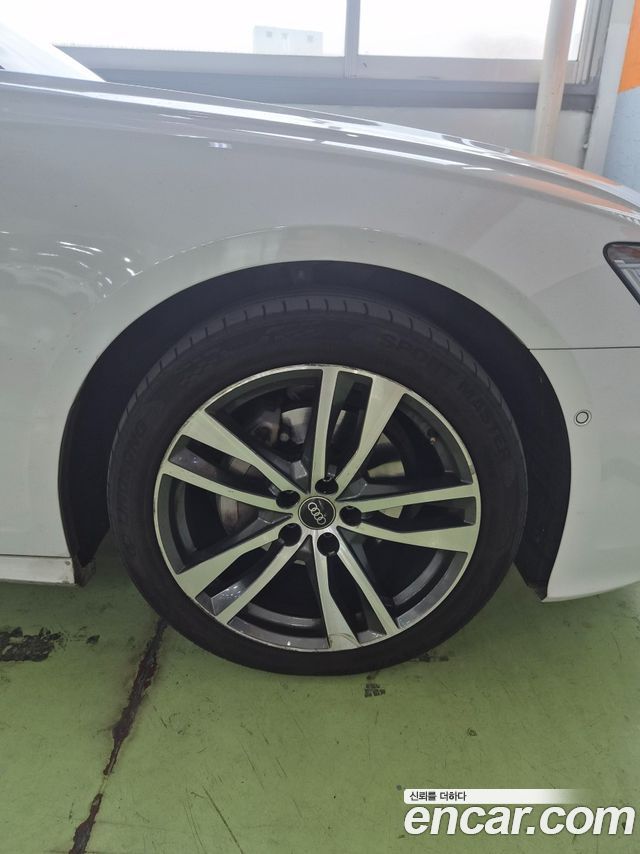 Audi A6 2023 — photo 14