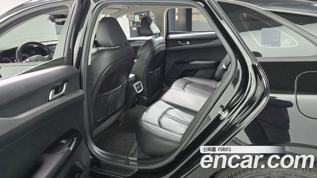 Kia K5 2020 — photo 11