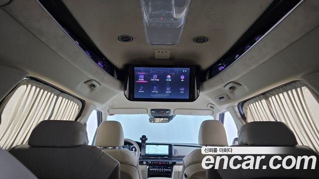 Kia Canival 2022 — photo 23