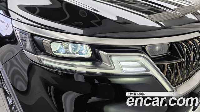 Kia Canival 2022 — photo 8