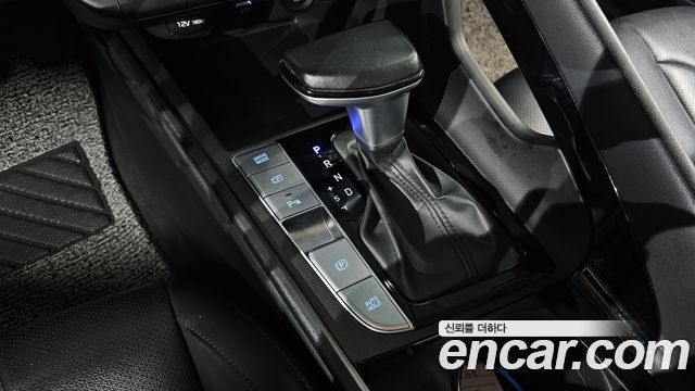 Hyundai AVANTE 2021 — photo 12
