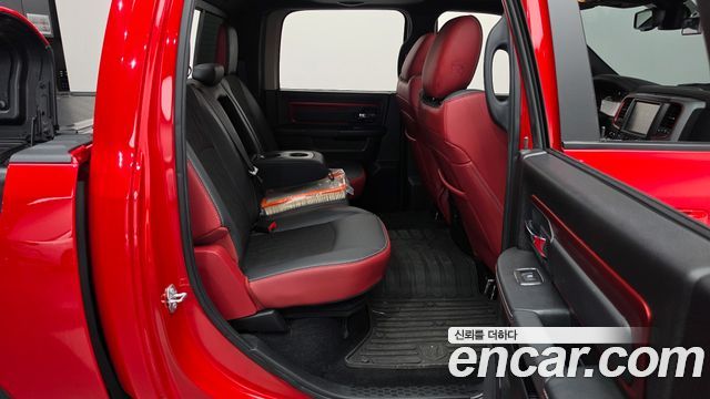 Dodge Ram Pick Up 2016 — photo 12