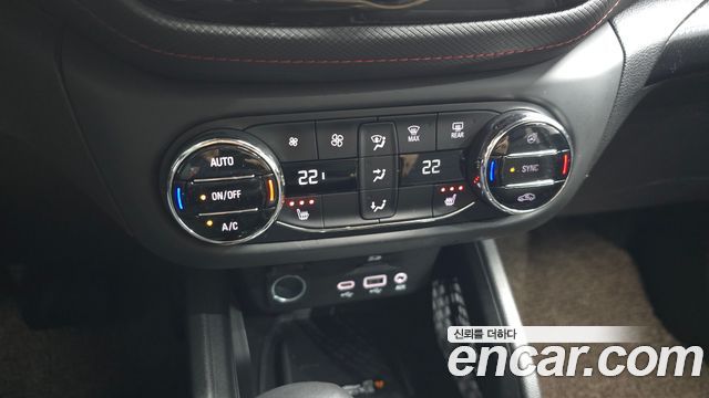 Chevrolet Korea Trailblazer 2021 — photo 15