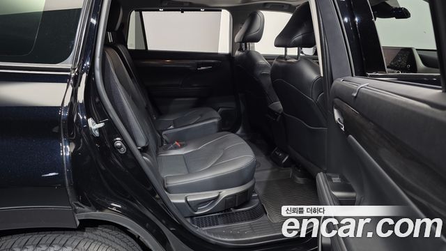 Toyota Highlander 2025 — photo 18