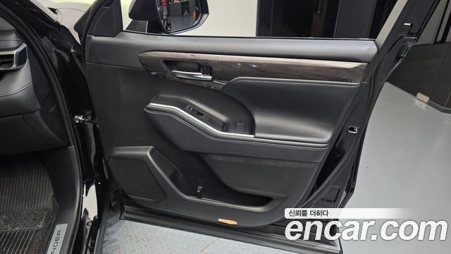 Toyota Highlander 2025 — photo 15