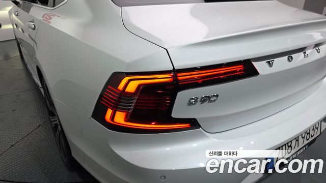 Volvo S90 2022 — photo 9