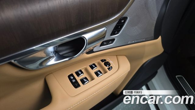 Volvo S90 2022 — photo 36