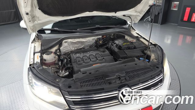 Volkswagen Tiguan 2016 — photo 6