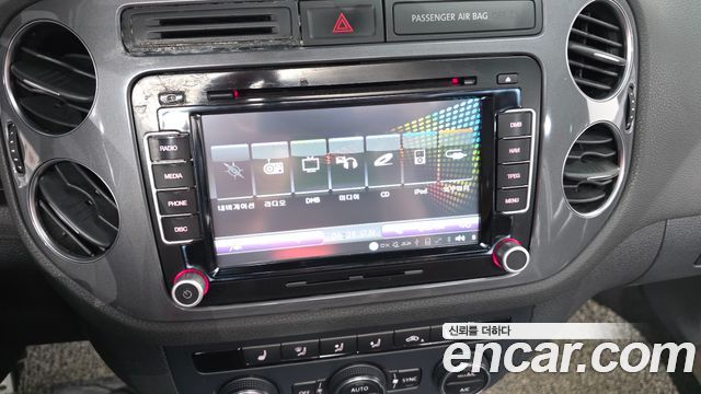 Volkswagen Tiguan 2016 — photo 14