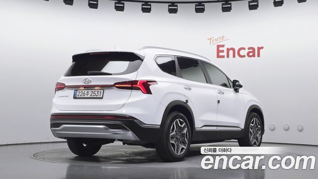 Hyundai Santafe 2022 — photo 2